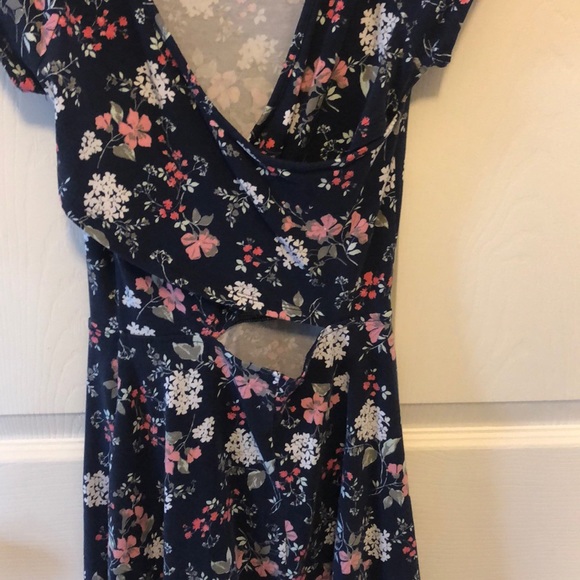 Floral dress - Picture 2 of 3